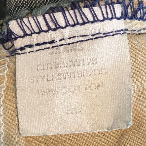 Vintage Blue Tattoo size 29 Women’s Blue Denim Low Rise Bootcut Jeans - Picture 9 of 9